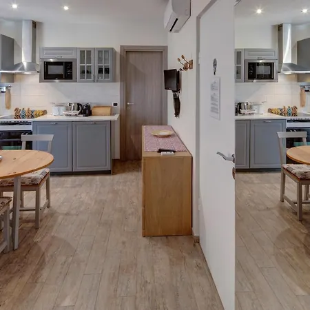 Le Bicocche Di Joyce - Luxury And Parking Nearby * טריאסטה