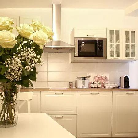 Le Bicocche Di Joyce - Luxury And Parking Nearby דירה