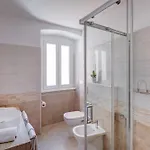 Apartamento Bicocche Di Joyce - Central - Quiet - Fast Check In - Wifi Veloce - Parcking Vicino Trieste