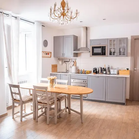דירה Quiet Boutique Garage Nearby - Le Bicocche Di Joyce - טריאסטה
